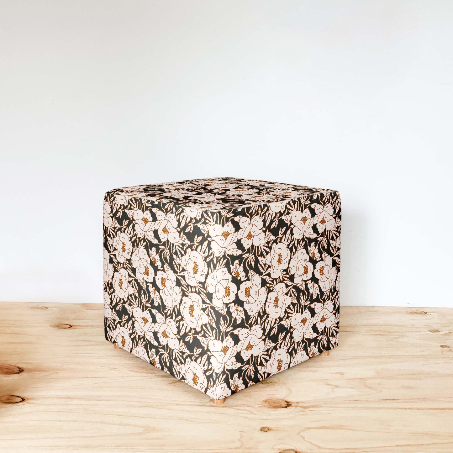 INDRA POPPY CUBE OTTOMAN